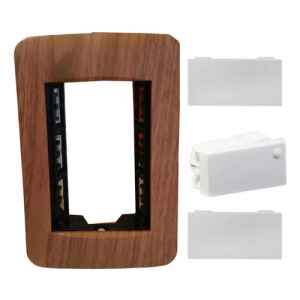 Plaqueta 3 Módulos Reggio Roble Mate + 1 Unipolar +mod Ciego